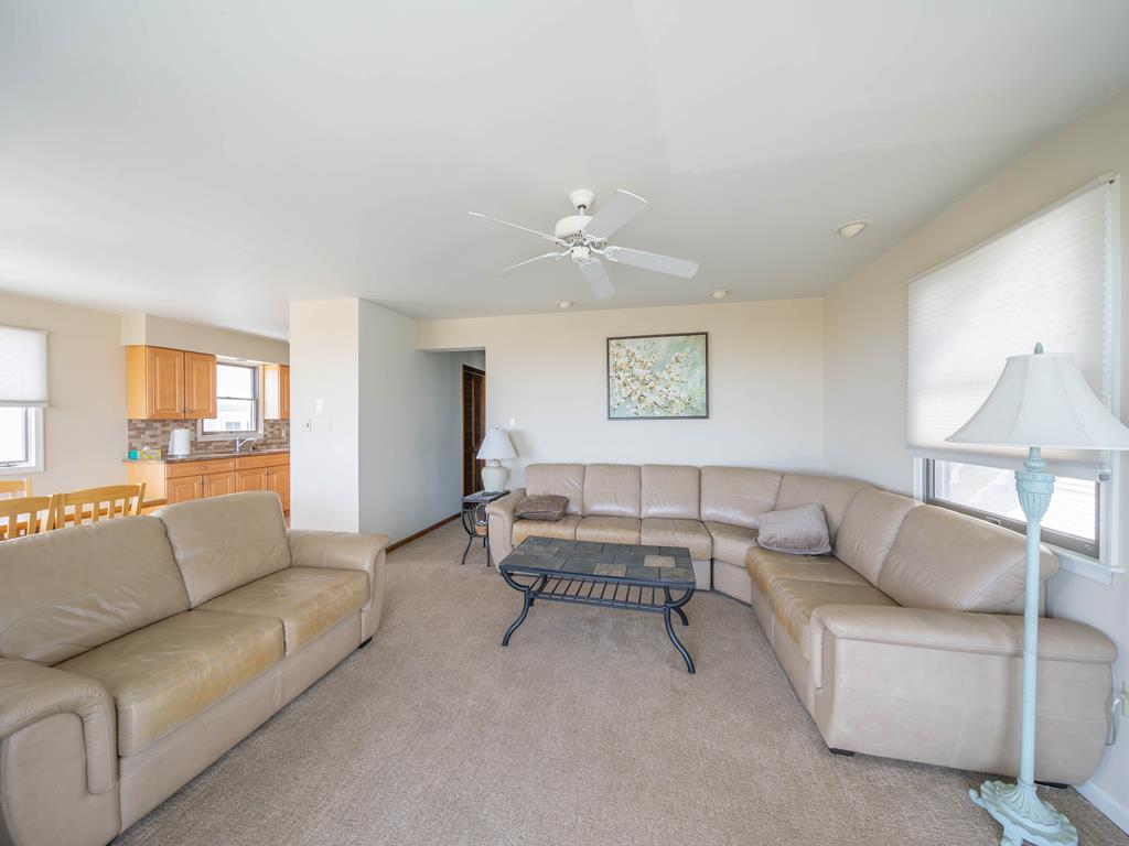 9304 Pleasure Avenue | Photo 4