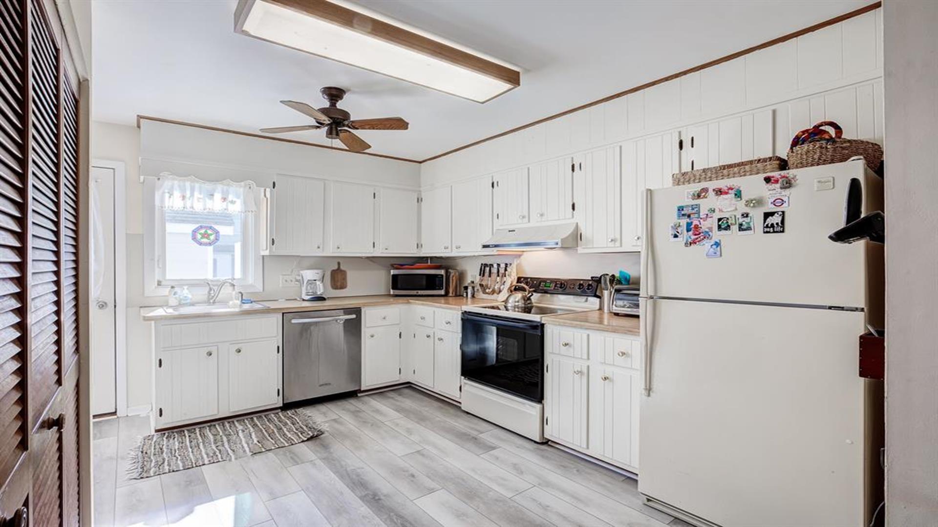 245 109th street, Stone Harbor (2 Blocks to Beach) - Picture 4