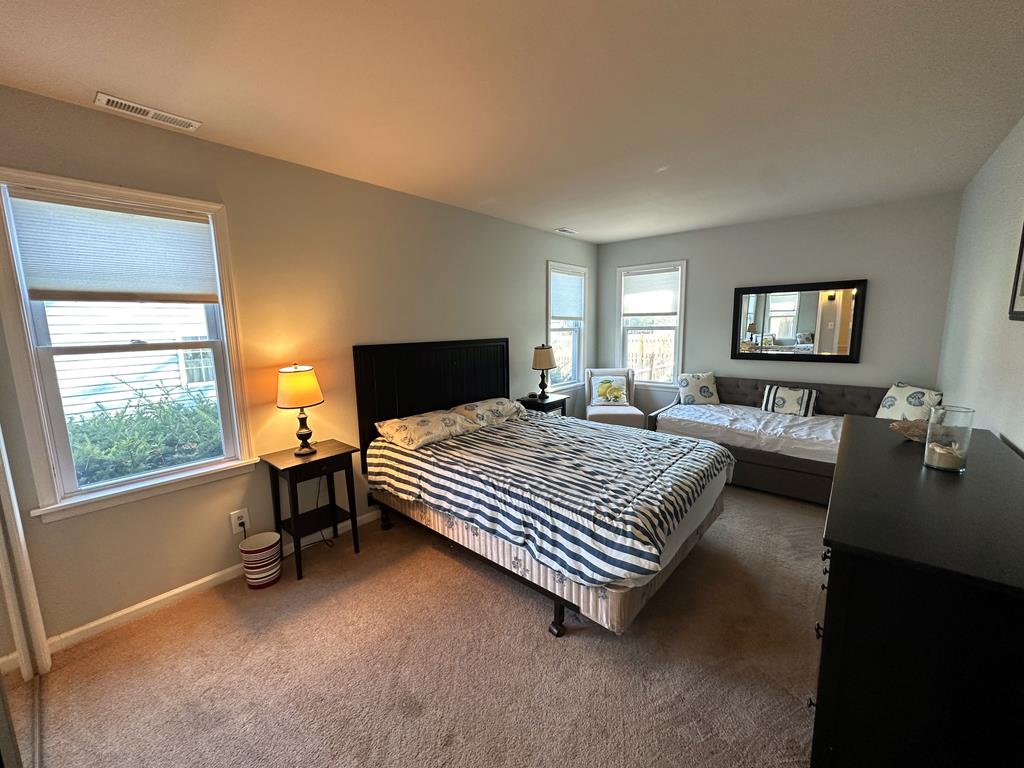 Pet Friendly - 3 Bedrooms on Lafayette! | Photo 14