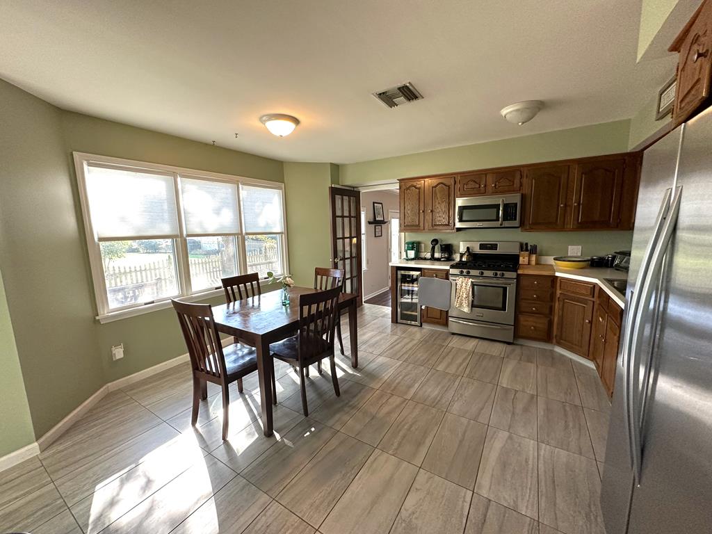 Pet Friendly - 3 Bedrooms on Lafayette! | Photo 16