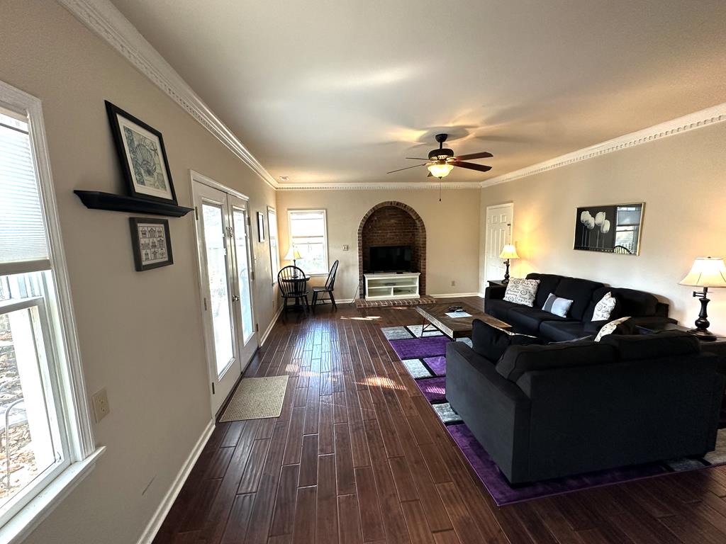 Pet Friendly - 3 Bedrooms on Lafayette! | Photo 19