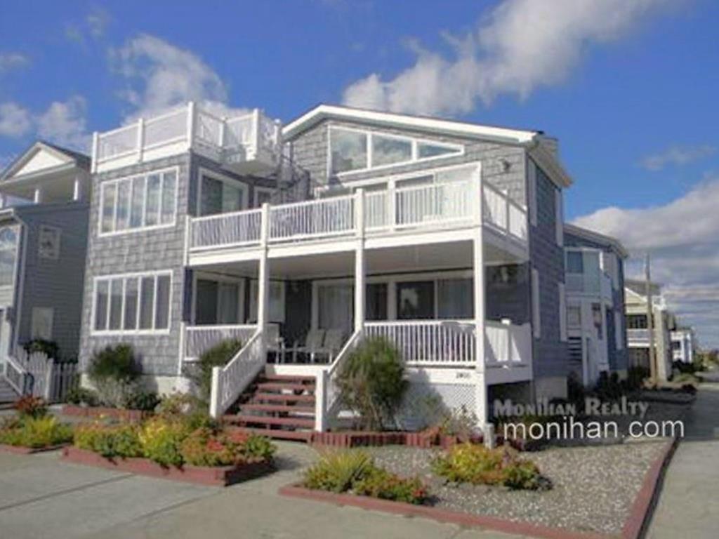 2400 Wesley Avenue, Ocean City