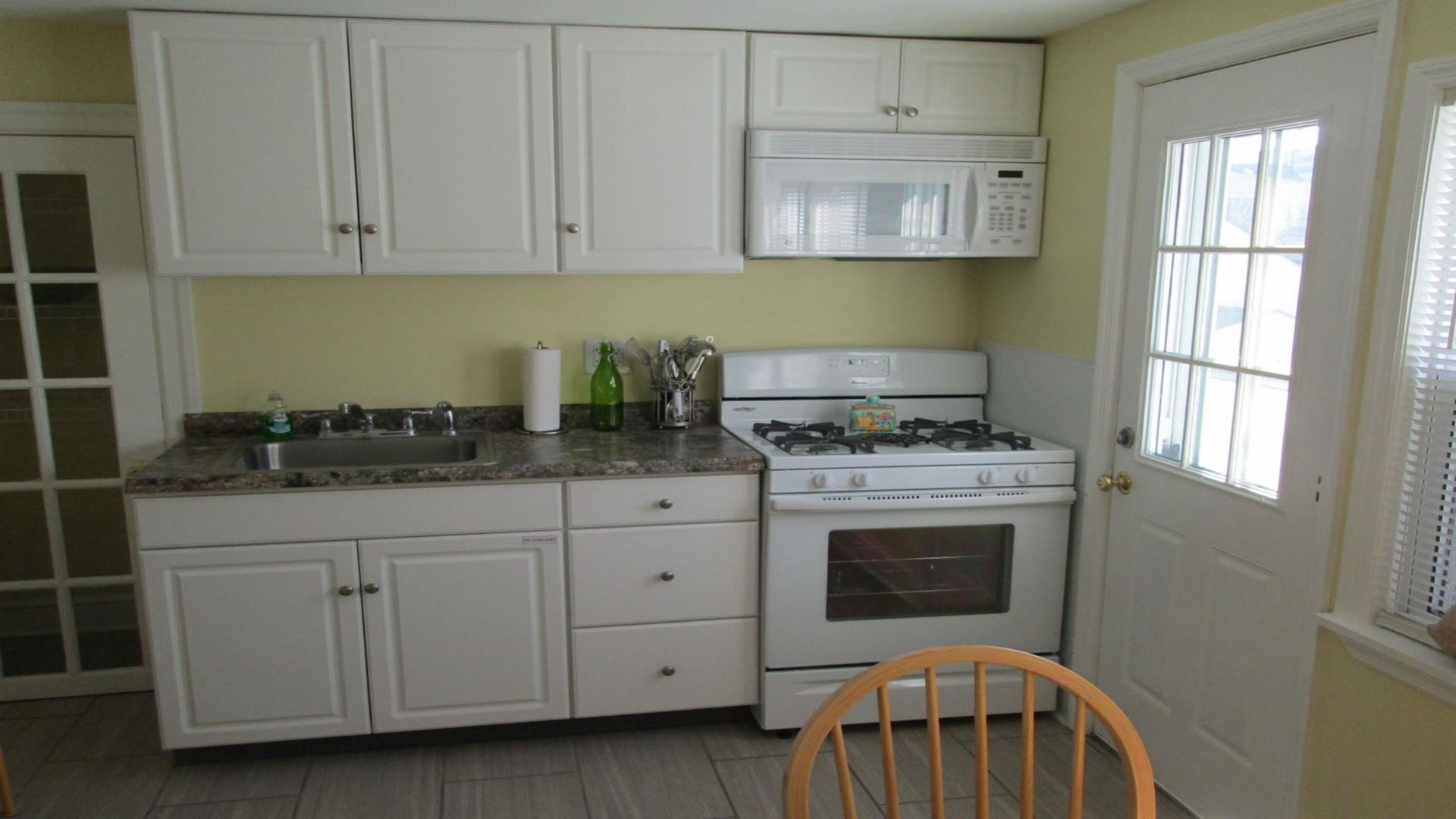 242 East Hand AVenue, Wildwood (Wildwood Beach Side)