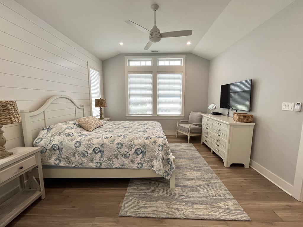 2 W Kirkland Avenue (55th St), Brant Beach (Bay Side)