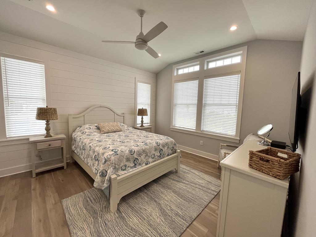 2 W Kirkland Avenue (55th St), Brant Beach (Bay Side)