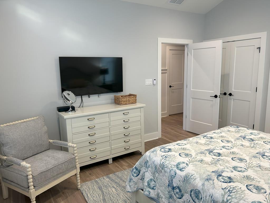 2 W Kirkland Avenue (55th St), Brant Beach (Bay Side)