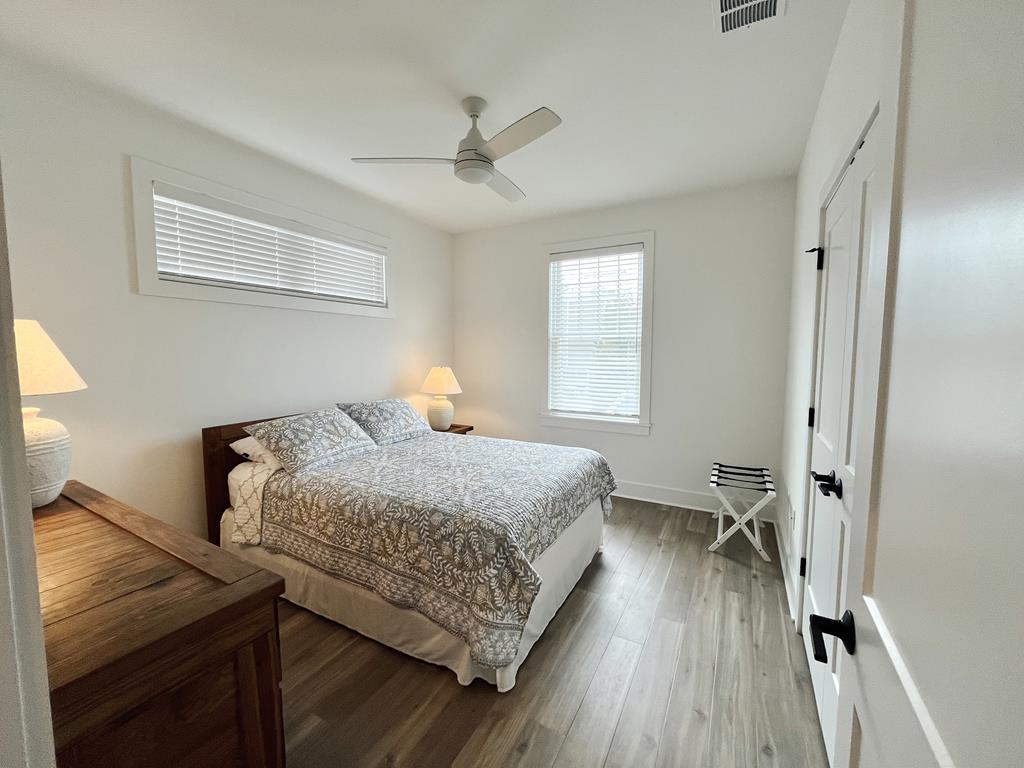 2 W Kirkland Avenue (55th St), Brant Beach (Bay Side)