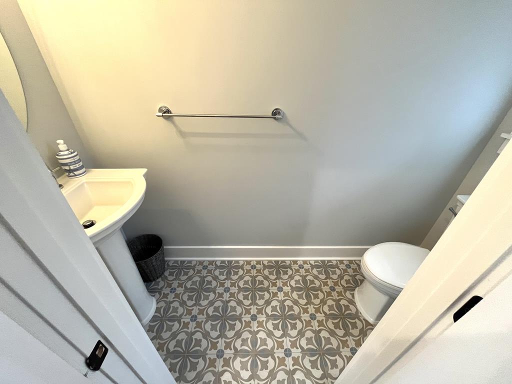 2 W Kirkland Avenue (55th St), Brant Beach (Bay Side)