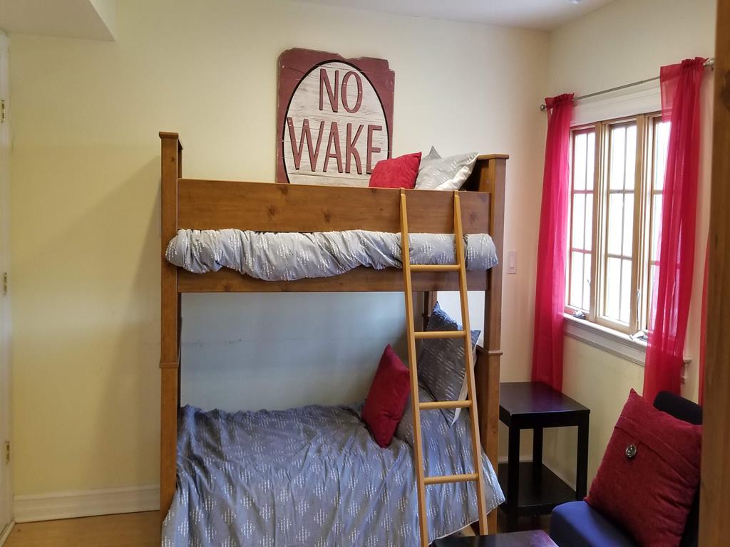 824 Stockton Ave | Photo 16