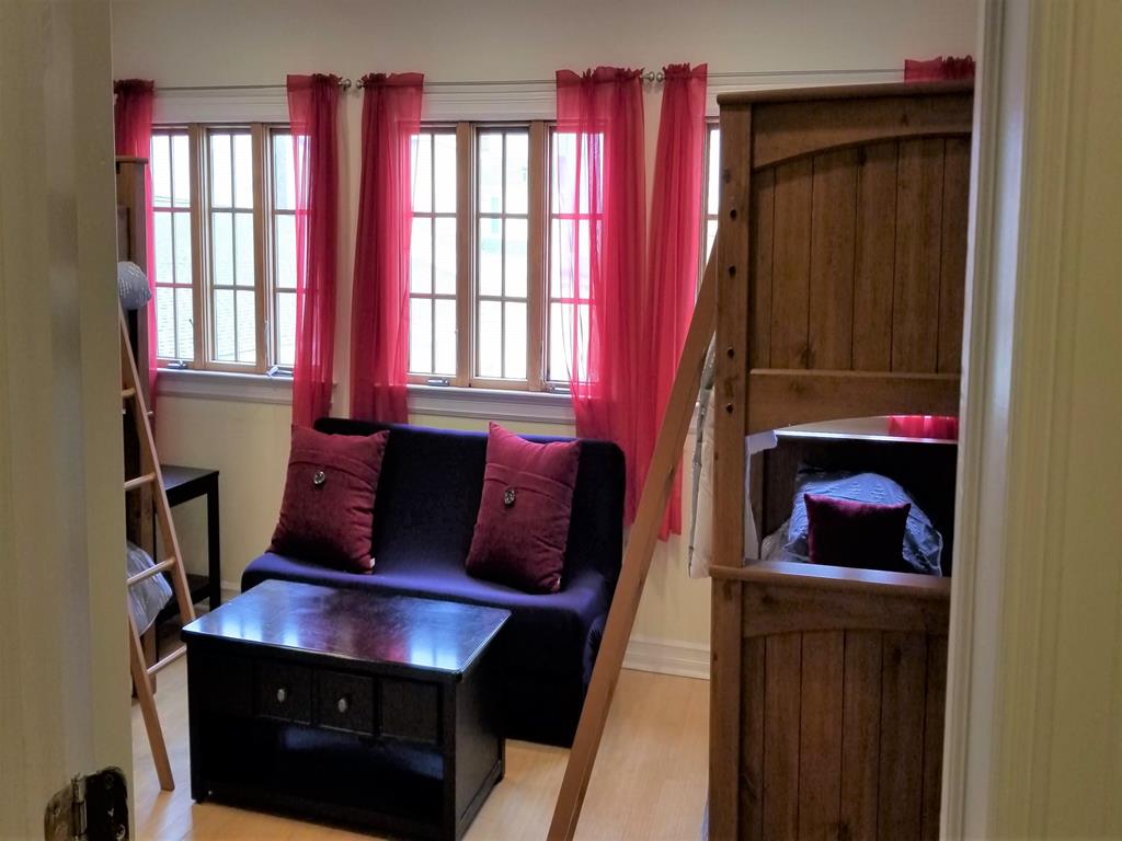 824 Stockton Ave | Photo 17