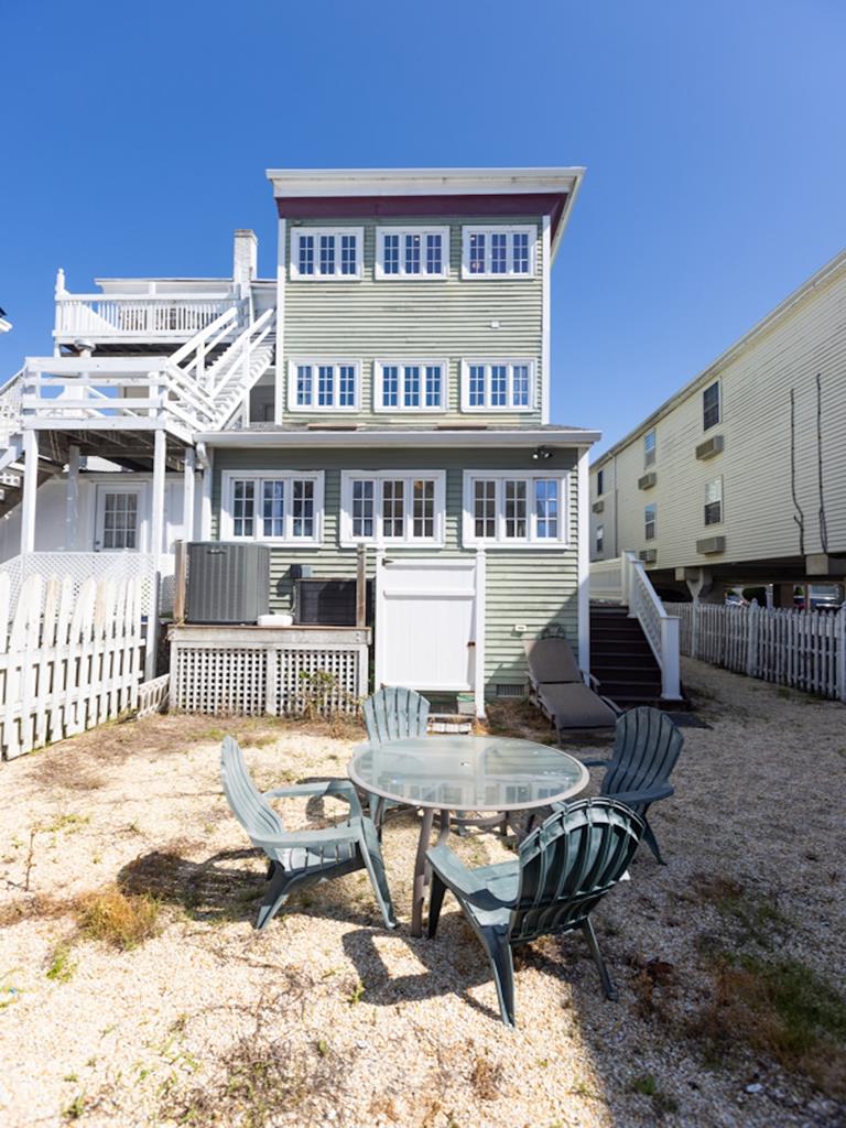824 Stockton Ave | Photo 31