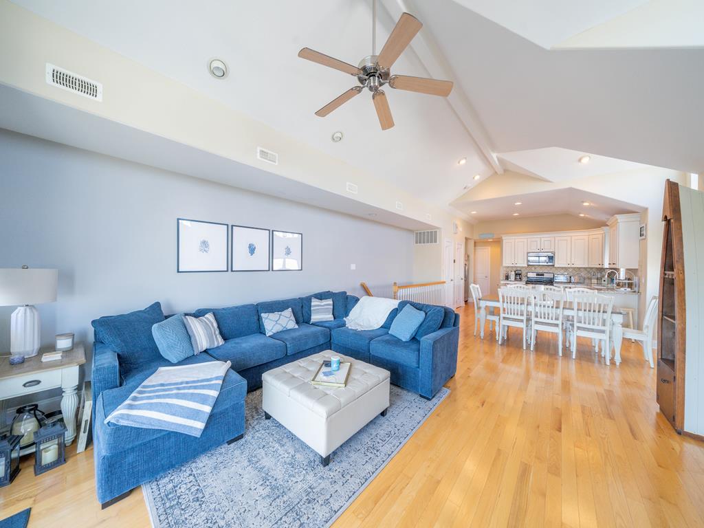 7708 Central Ave | Photo 4