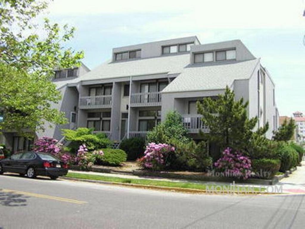 1041 Central Avenue, Ocean City