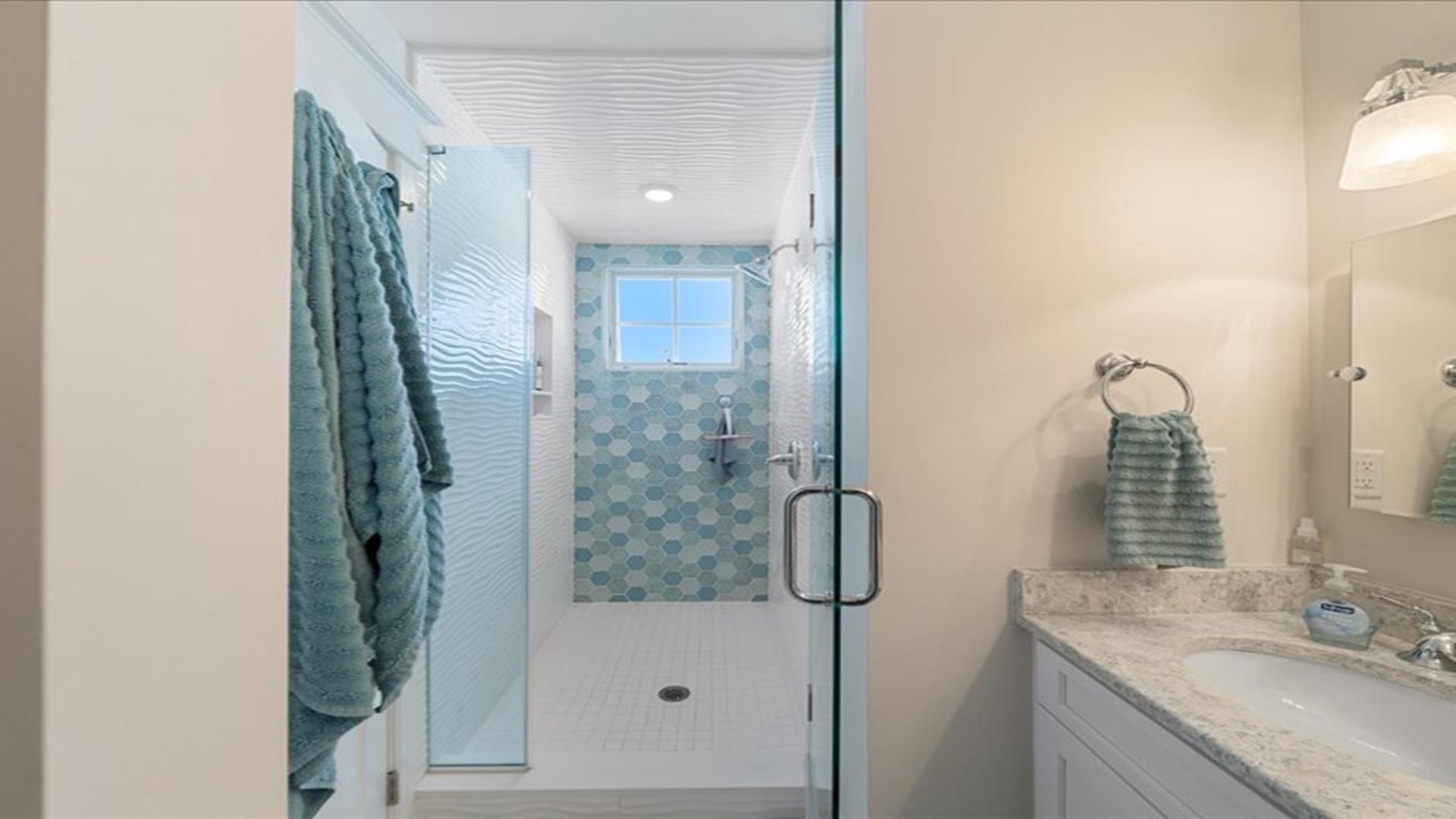 2060 5th Avenue, Avalon (Mid-Island)