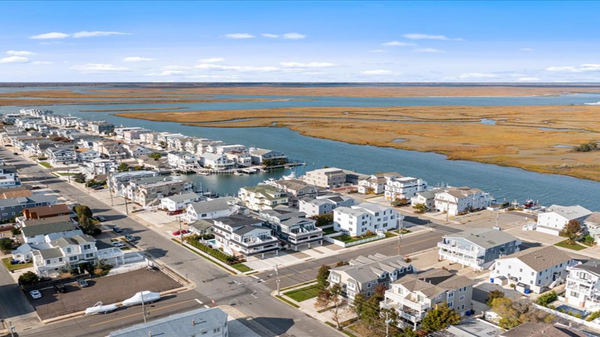 2060 5th Avenue, Avalon (Mid-Island)