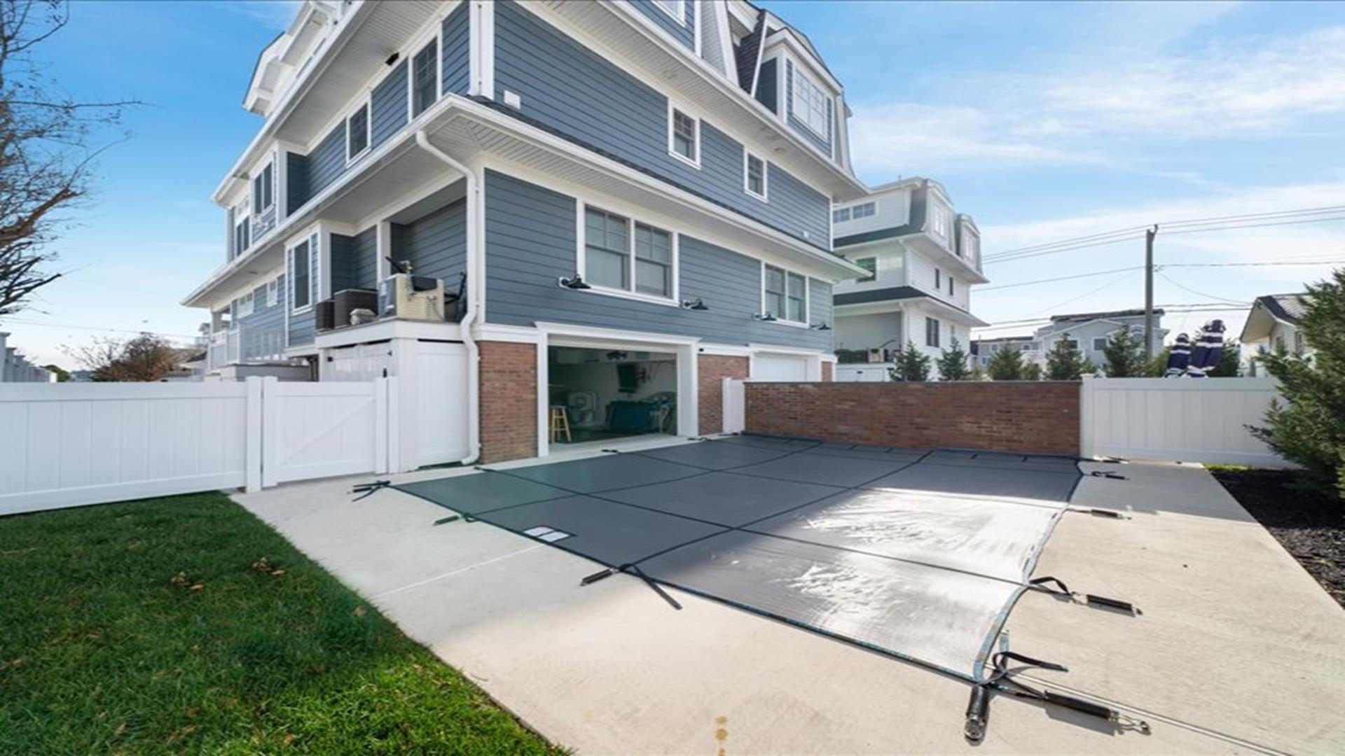 2060 5th Avenue, Avalon (Mid-Island)