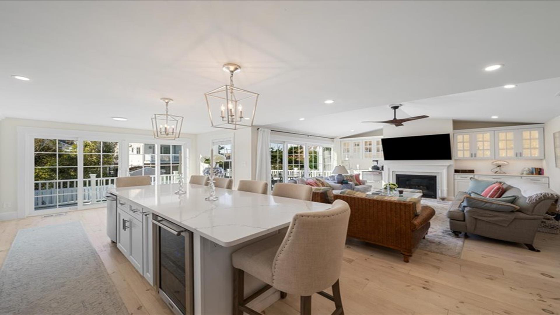 377 94th Street, Stone Harbor (Mid-Island) - Picture 3