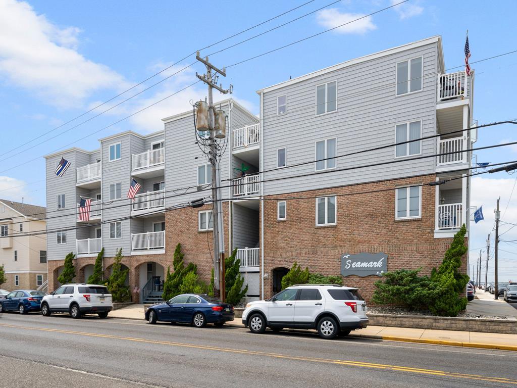 3400 Landis Avenue - Picture 