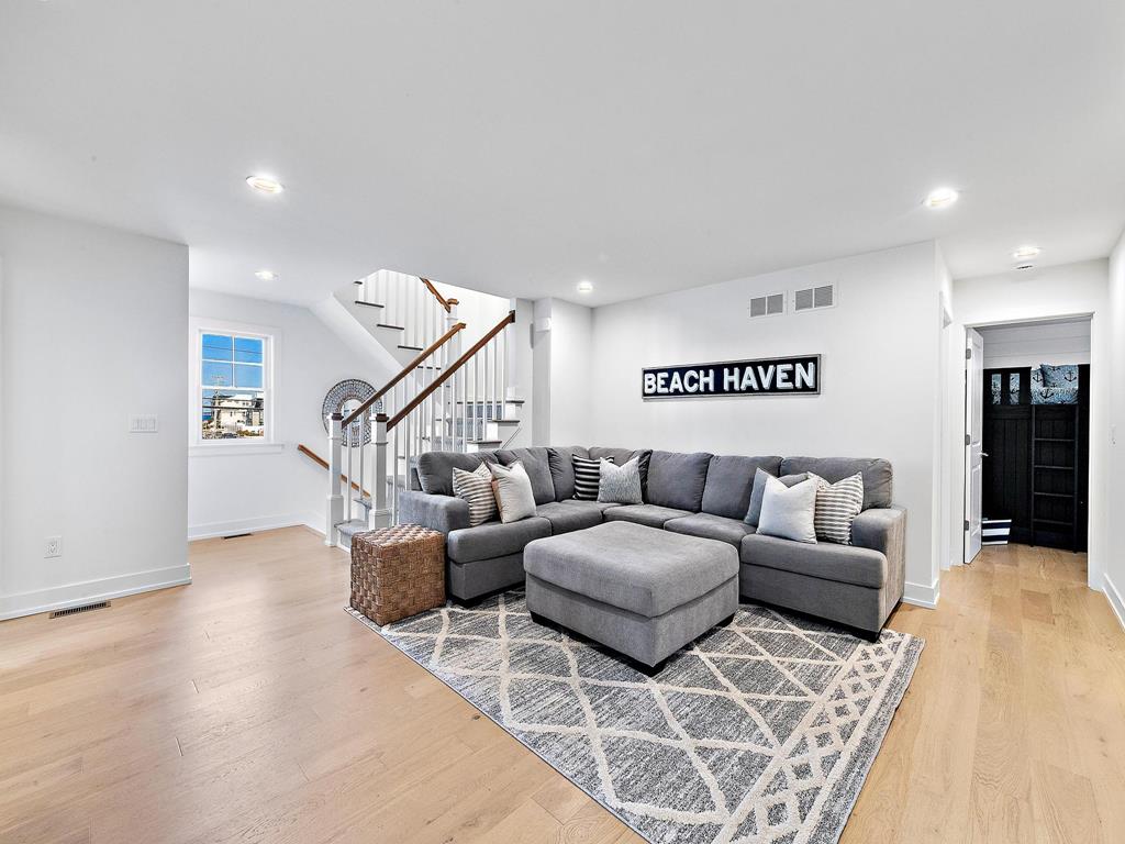 1307 Long Beach Boulevard, North Beach Haven (Ocean Side)