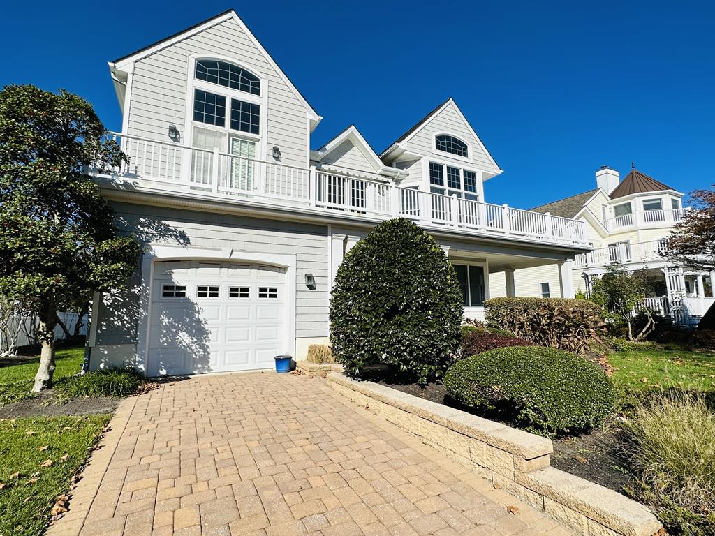 1625 New York Ave - 5 Bedrooms - 4 Baths | Photo 3