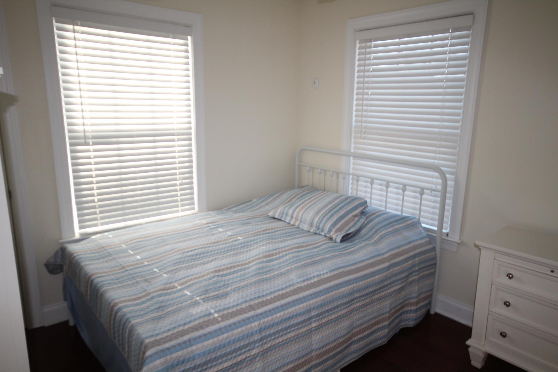 638 21st Street, Avalon (Center)