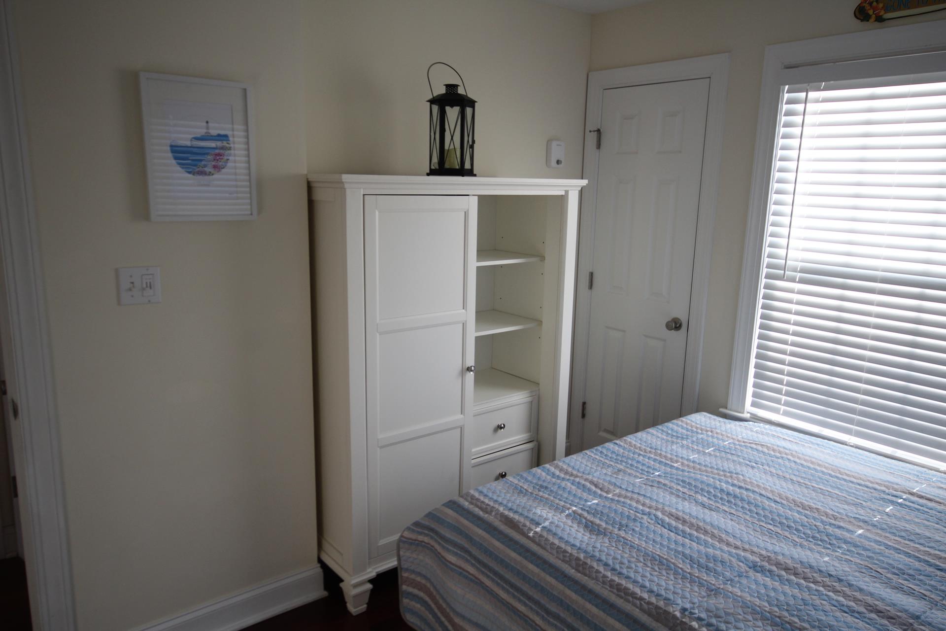 638 21st Street, Avalon (Center)