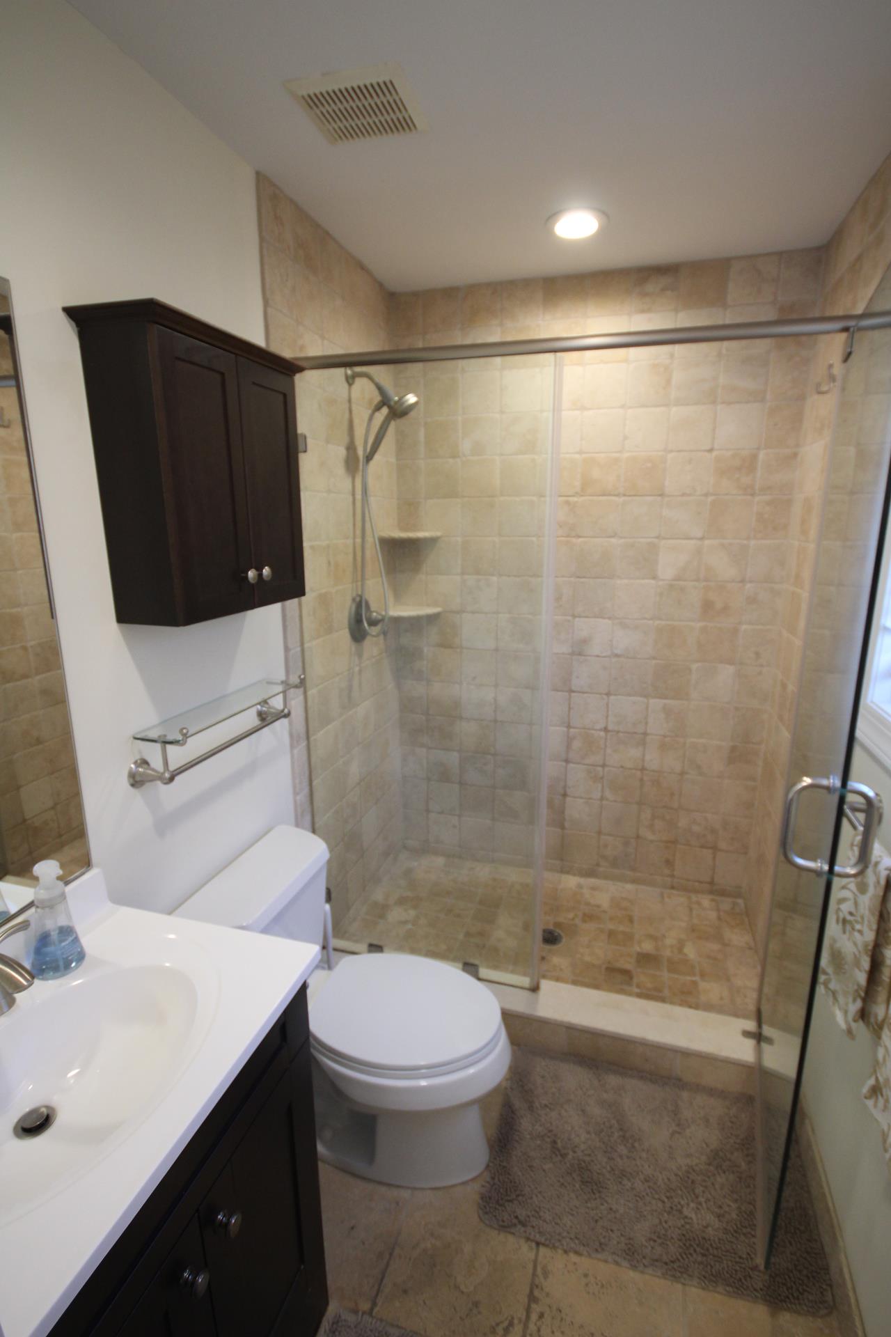 638 21st Street, Avalon (Center)