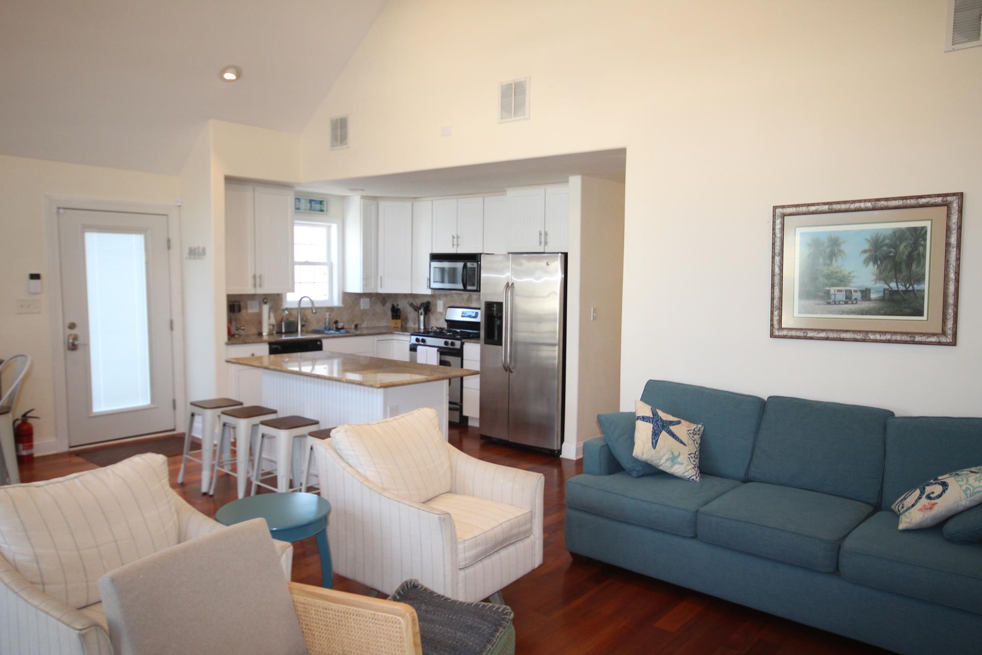 638 21st Street, Avalon (Center)