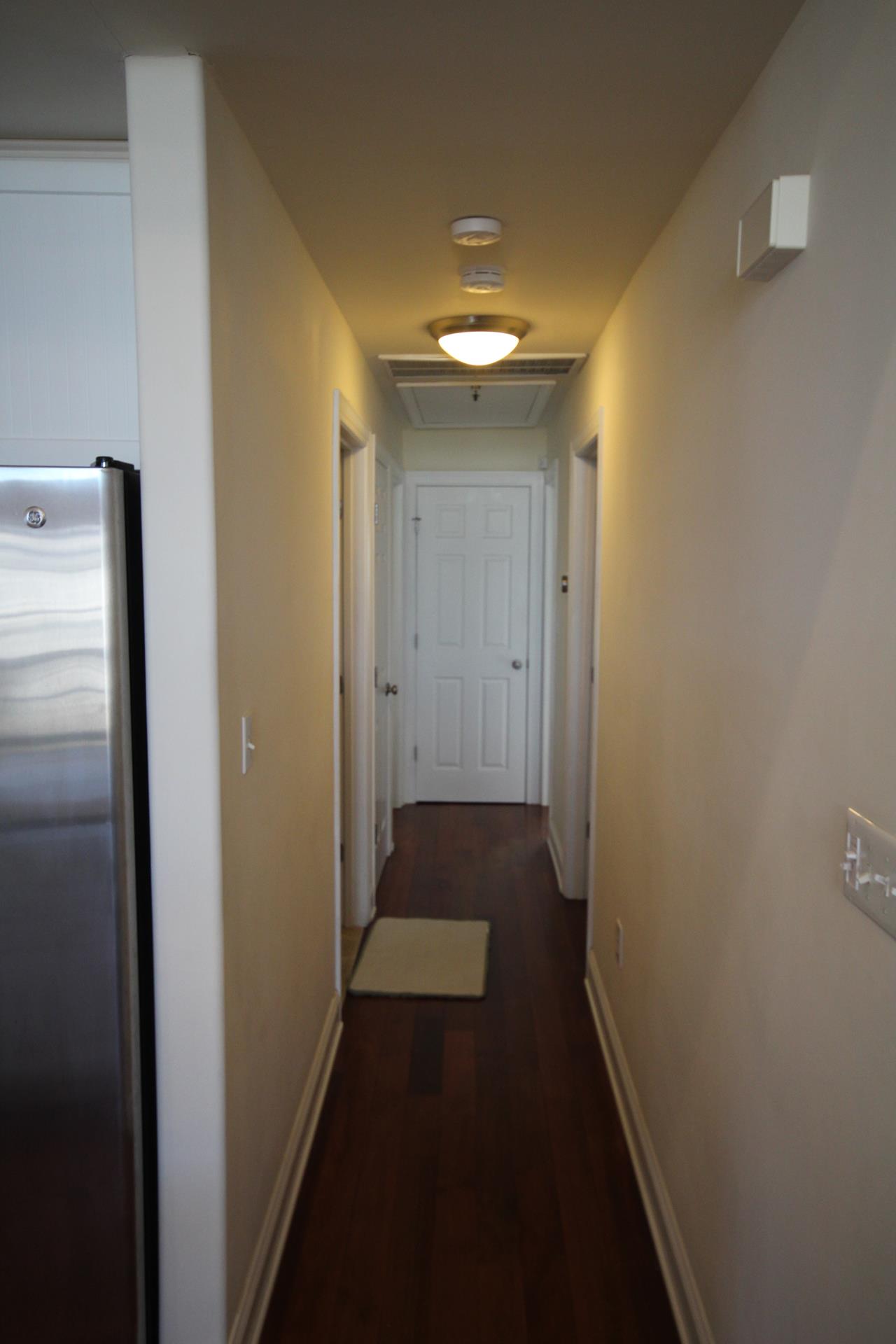 638 21st Street, Avalon (Center)