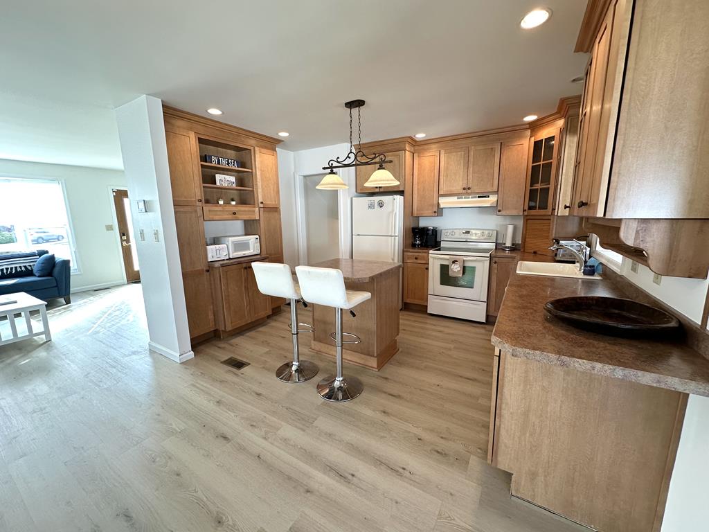 309 Nantucket Drive | Photo 9