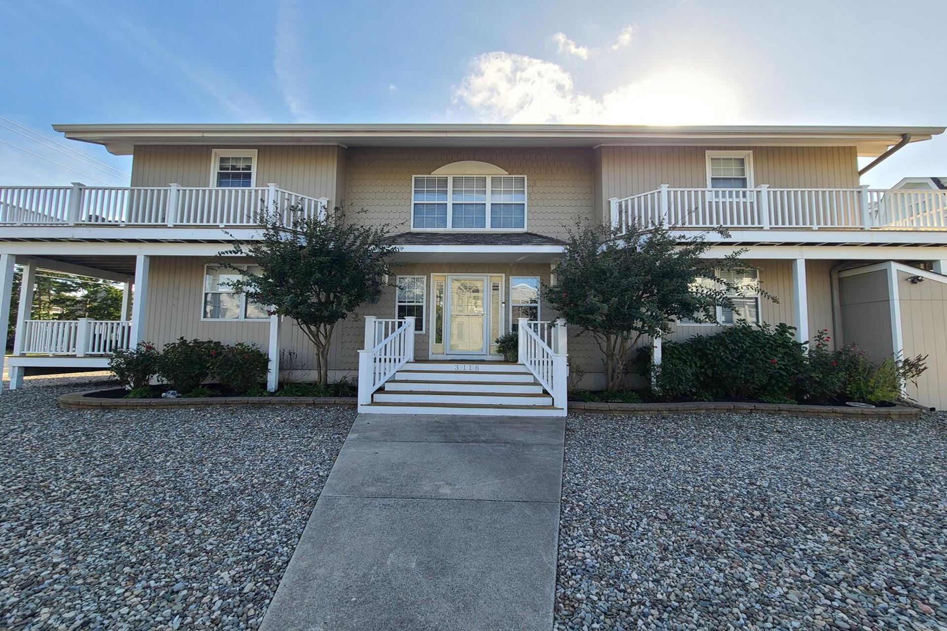 3118 1st Avenue, Avalon (2 Blocks to Beach)