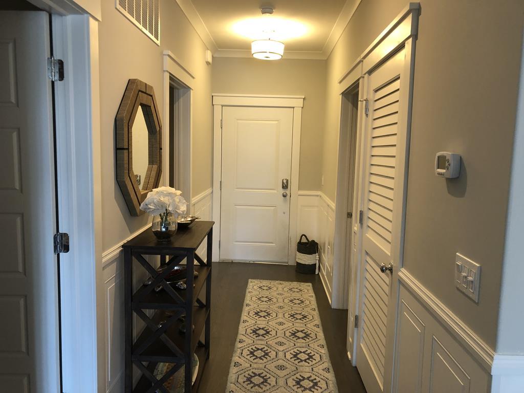 33 42nd Street | Photo 3