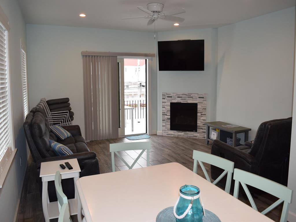 112 38th Street | Photo 3