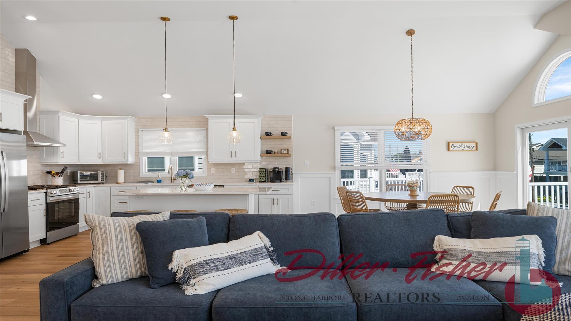 56 West 24th street, Avalon (2 Blocks to Beach)