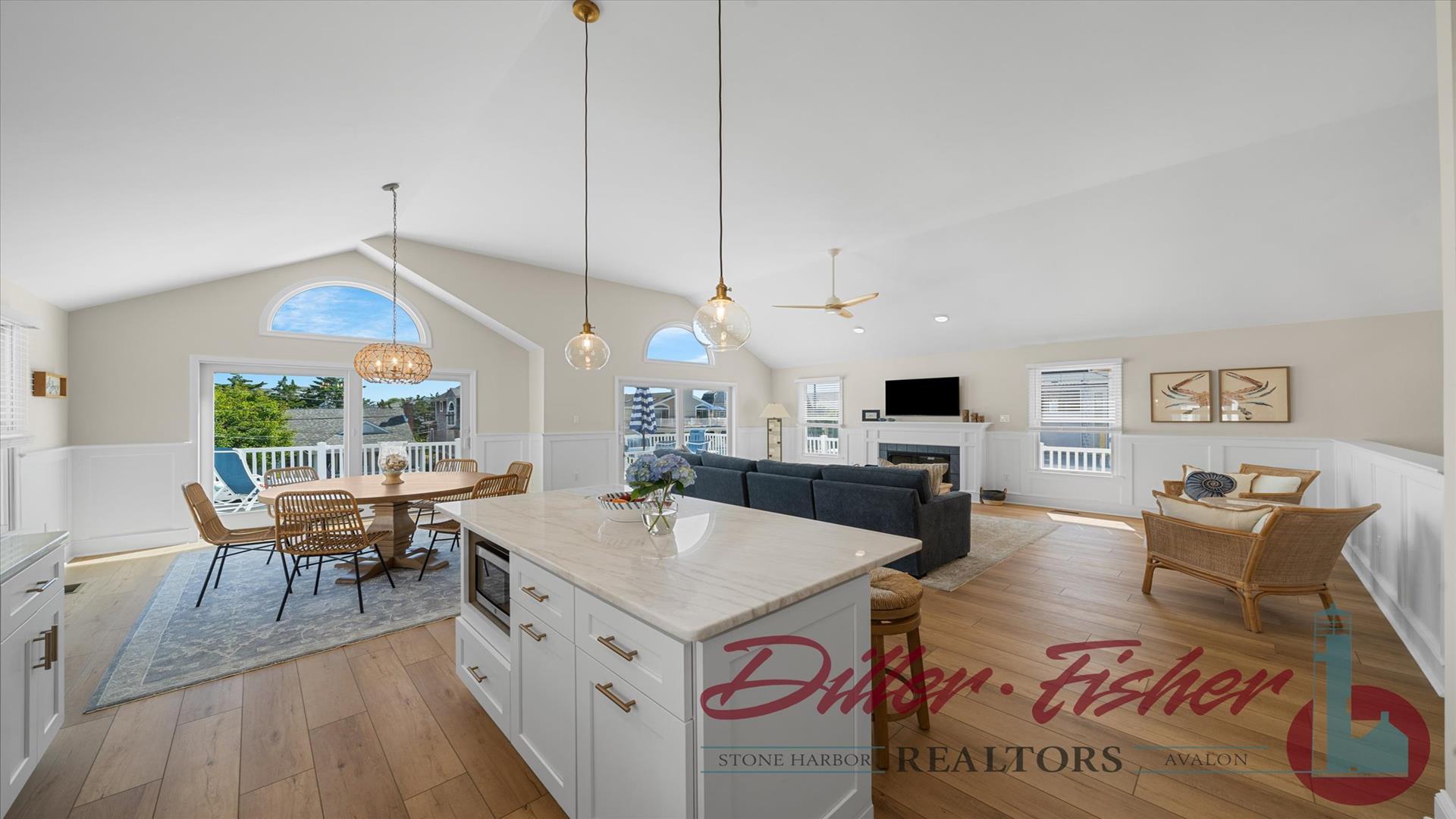 56 West 24th street, Avalon (2 Blocks to Beach)