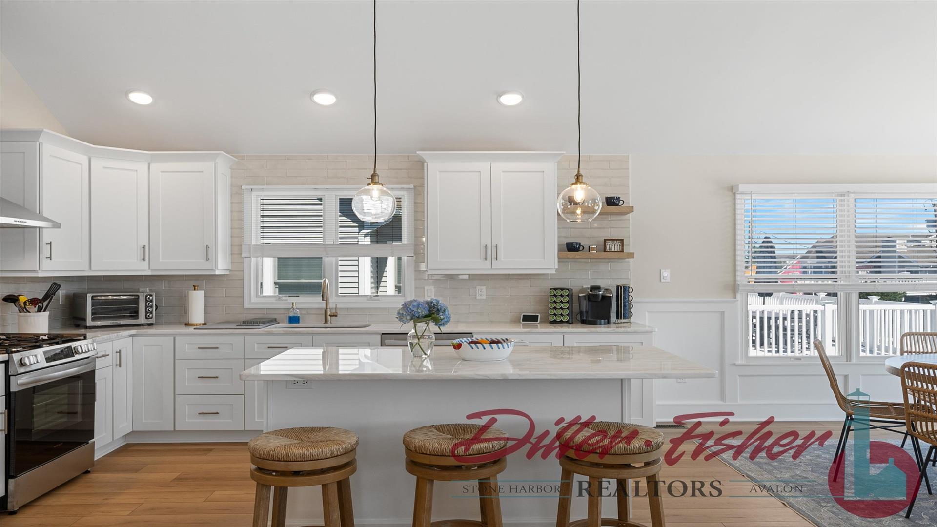 56 West 24th street, Avalon (2 Blocks to Beach)