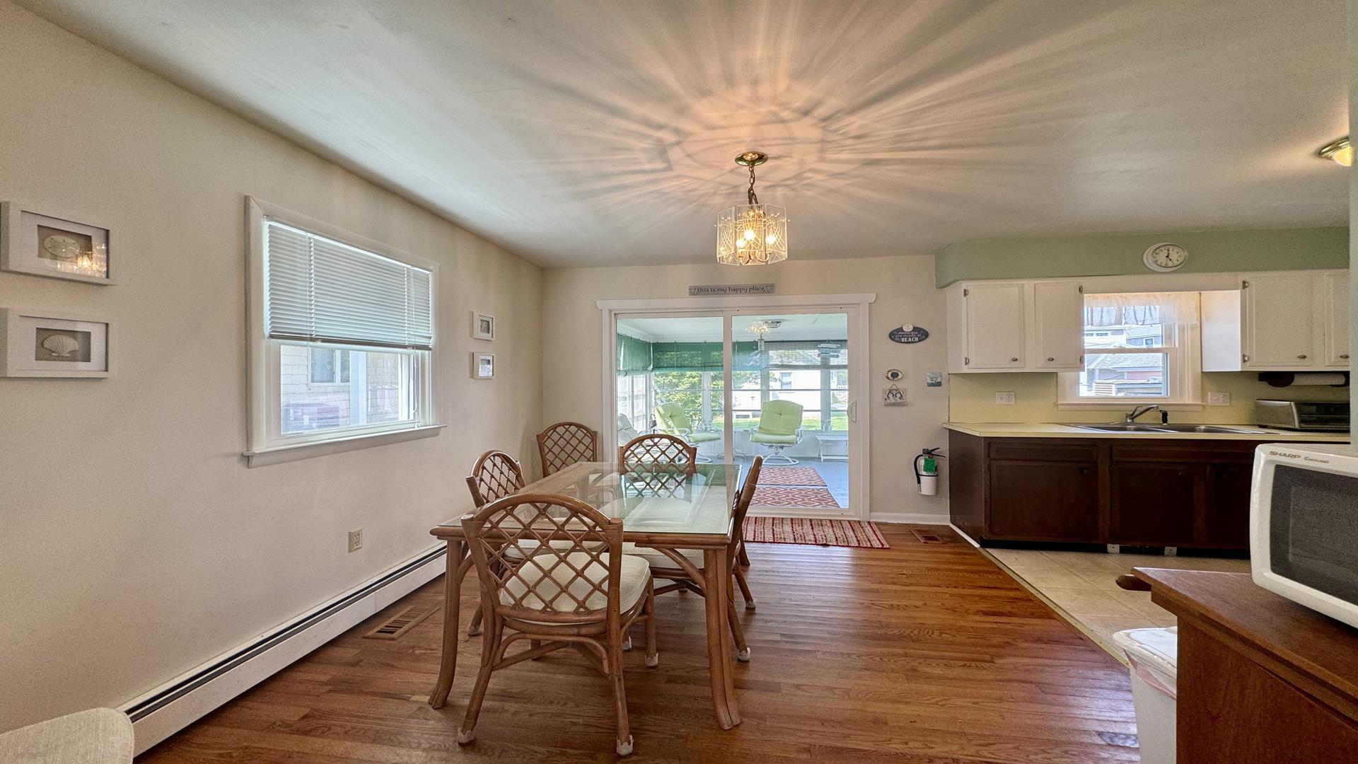 256 85th street, Stone Harbor (Mid-Island) - Picture 3