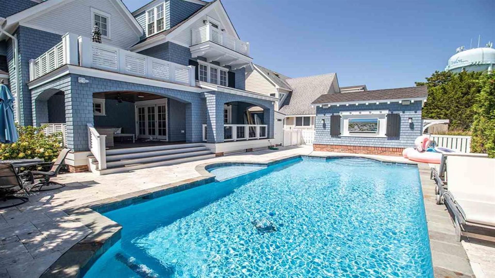 161 39th street, Avalon (Mid-Island)