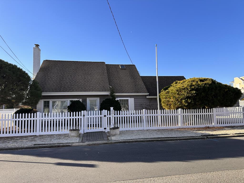 18 E. Mississippi Avenue, Haven Beach