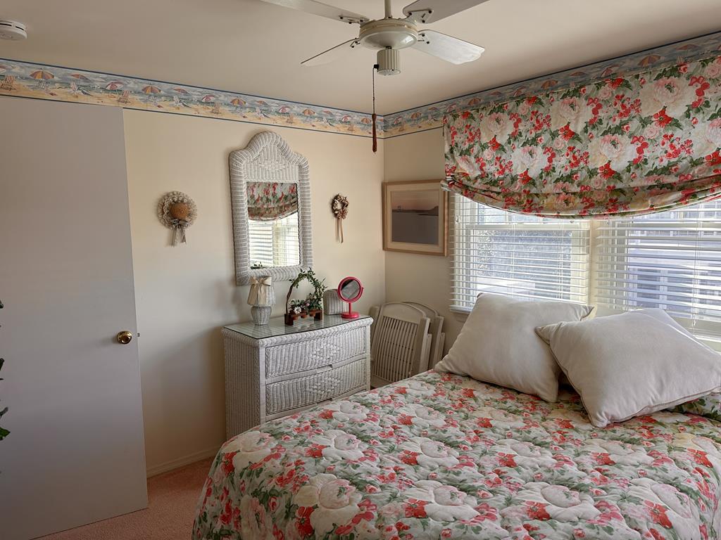 18 E. Mississippi Avenue, Haven Beach (Ocean Side)