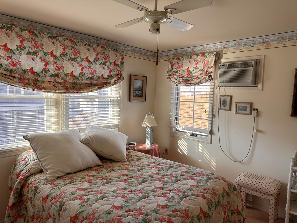 18 E. Mississippi Avenue, Haven Beach (Ocean Side)