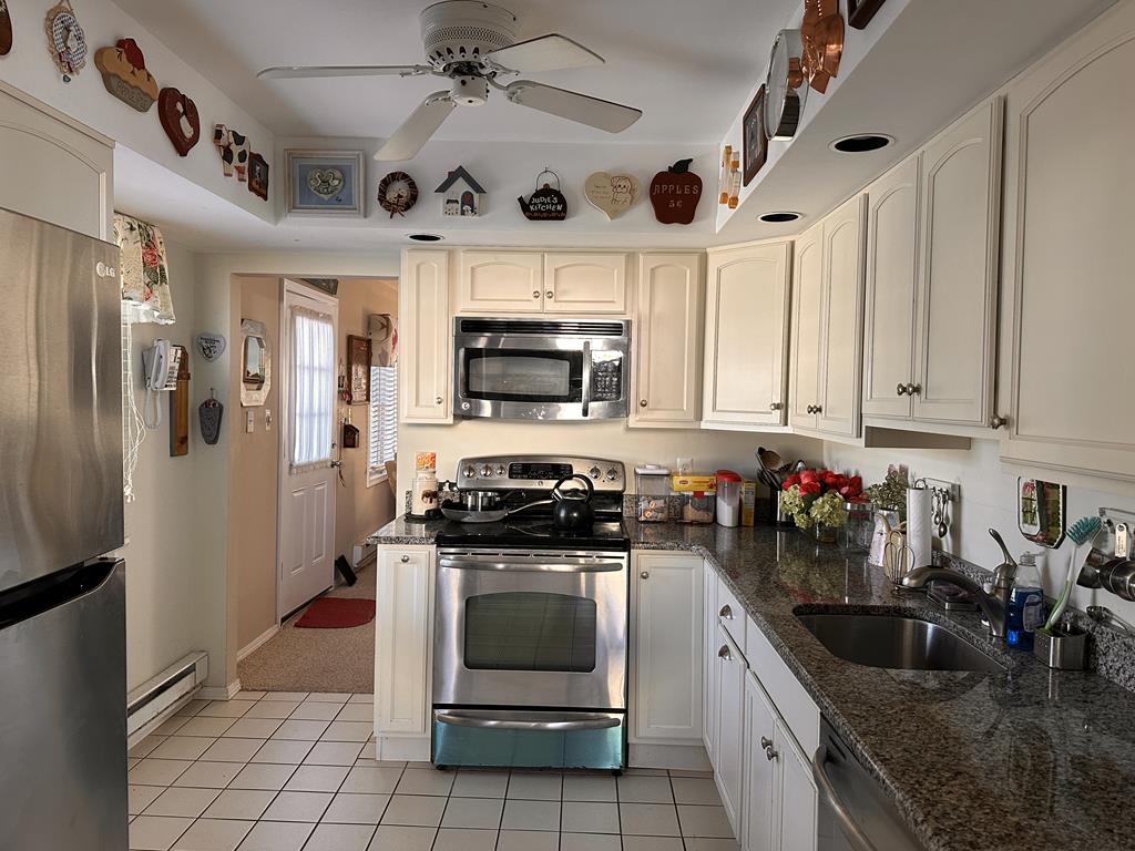 18 E. Mississippi Avenue, Haven Beach (Ocean Side)