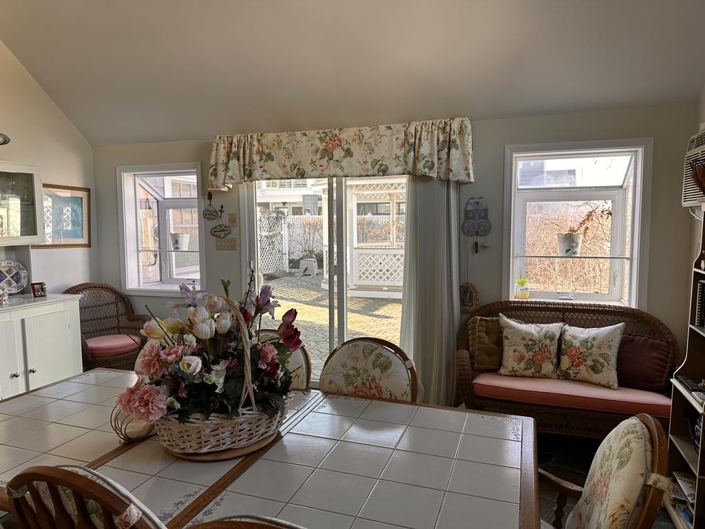 18 E. Mississippi Avenue, Haven Beach (Ocean Side)