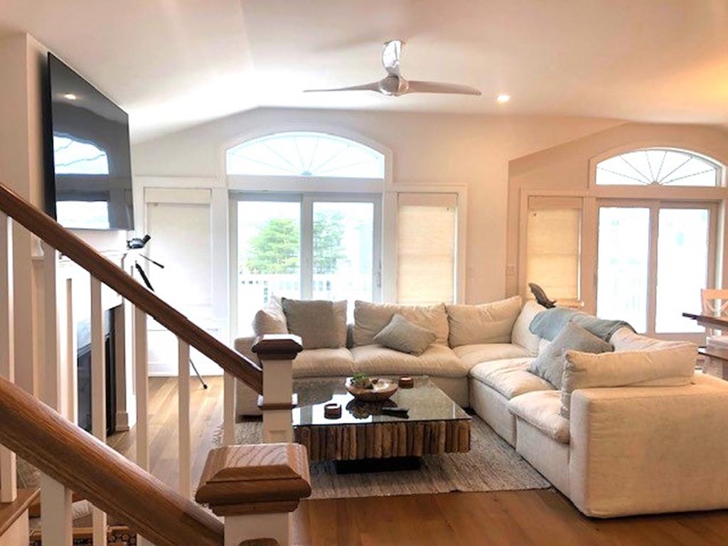 16 W Roosevelt Avenue. - ALARM, Holgate (Bay Side)