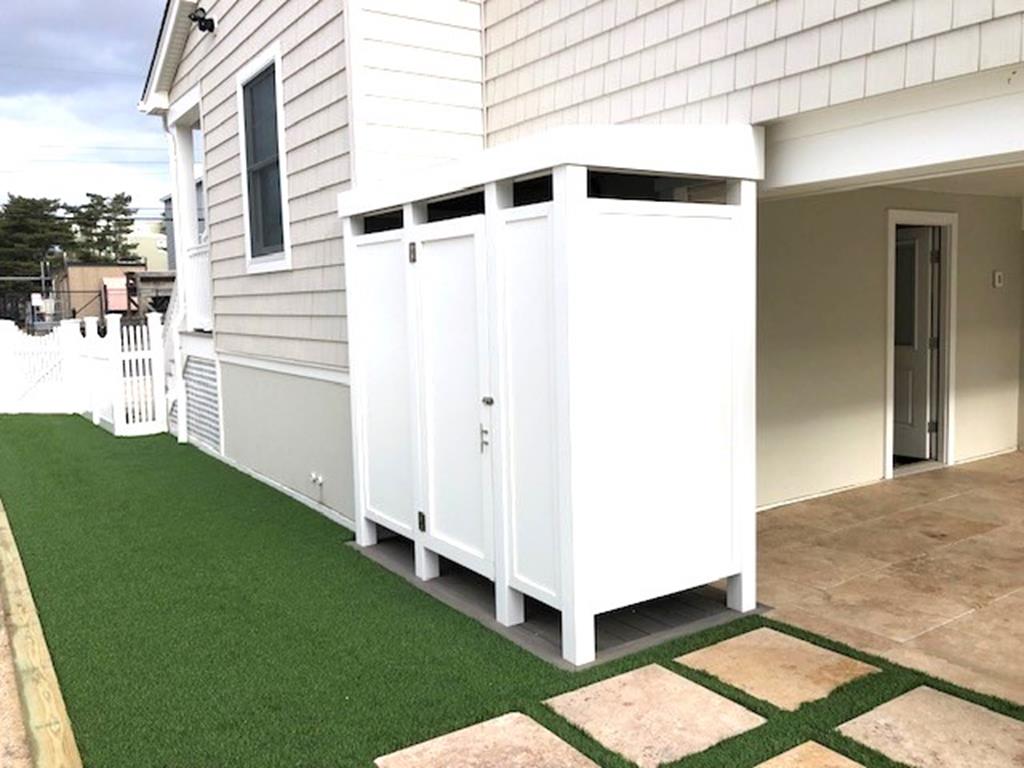 16 W Roosevelt Avenue. - ALARM, Holgate (Bay Side)