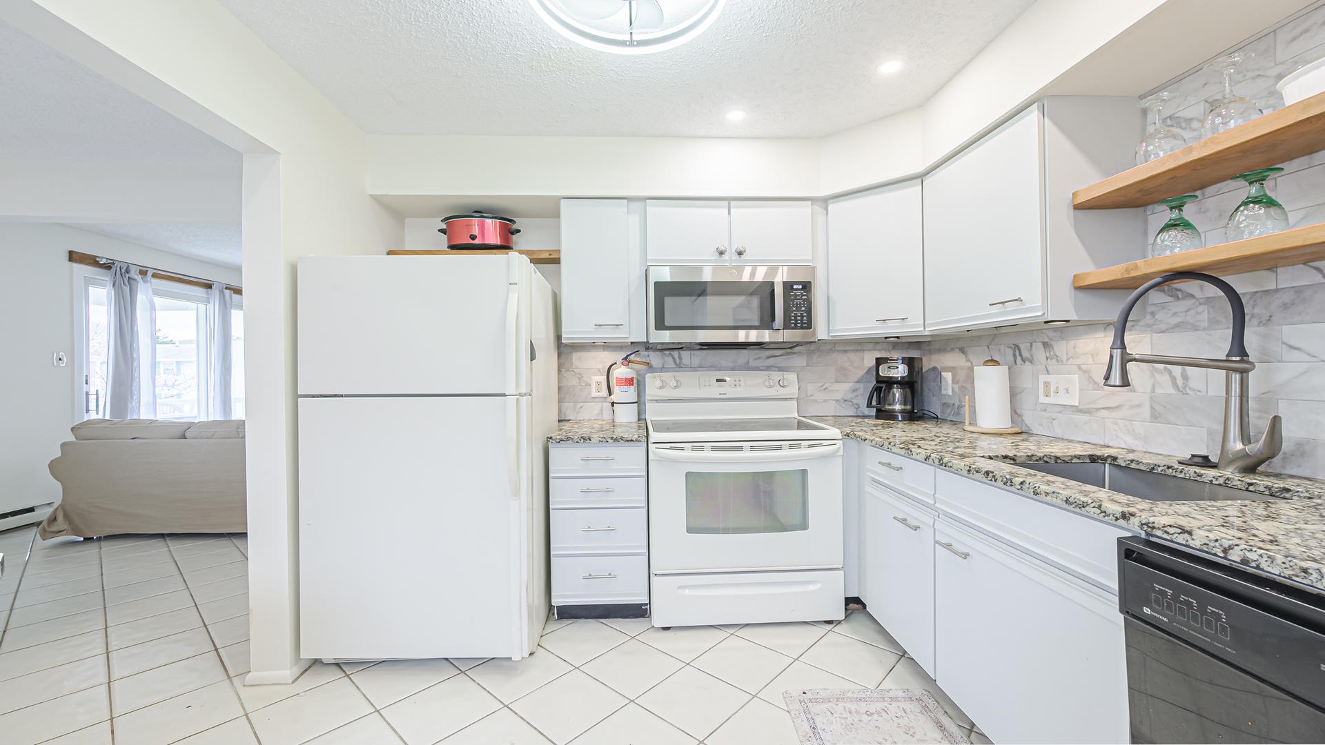 330 41st ST, Brigantine (South End)