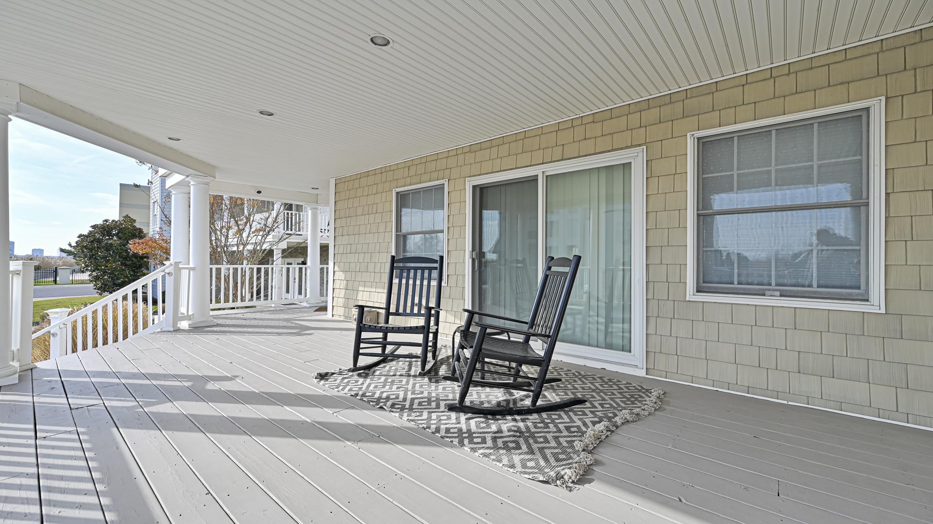 306 Dolphin Dr, Brigantine (Beach Block)