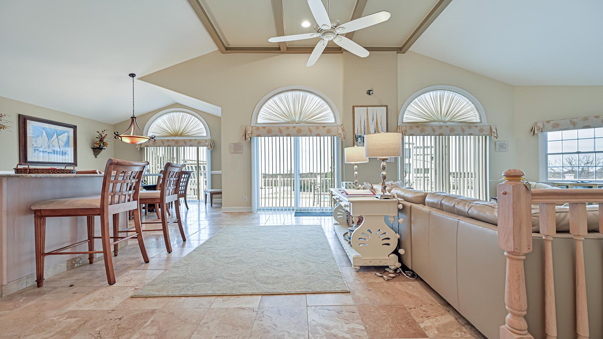 306 Dolphin Dr, Brigantine (Beach Block)