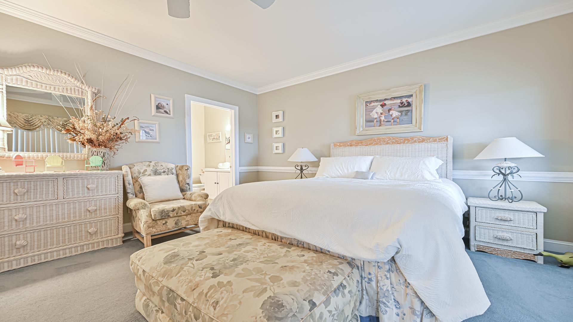 306 Dolphin Dr, Brigantine (Beach Block)