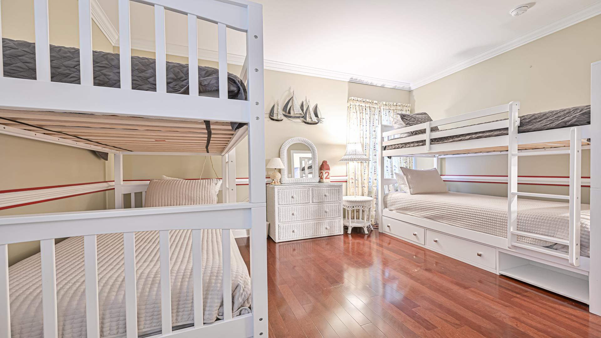 306 Dolphin Dr, Brigantine (Beach Block)